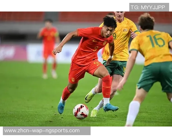 搞笑教练带你领略足球场上的幽默与激情，笑声与进球齐飞扬